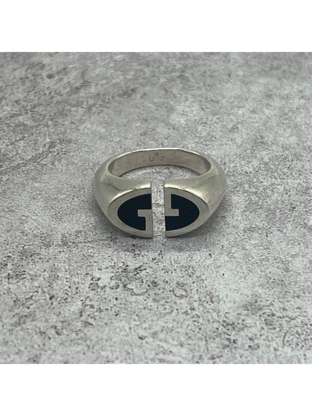 Gucci GG Motif Signet Ring